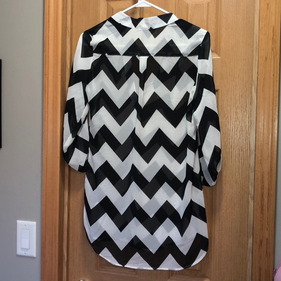 Rue 21 dressy shirts lot - Picture 3 of 6